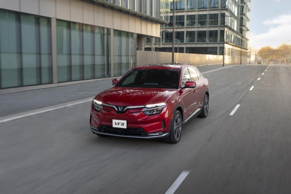 VINFAST BÀN GIAO HƠN 10.000 Ô TÔ ĐIỆN TRONG THÁNG 1/2025